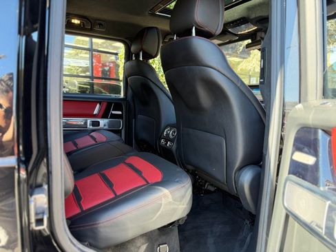 Used 2019 Mercedes-Benz G 63 AMG 4MATIC w/ Parking Package image 36