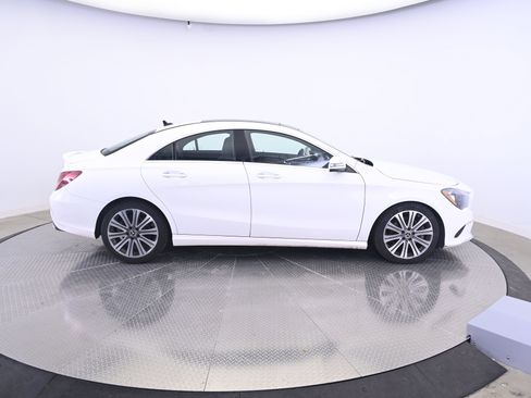Used 2018 Mercedes-Benz CLA 250 4MATIC image 8