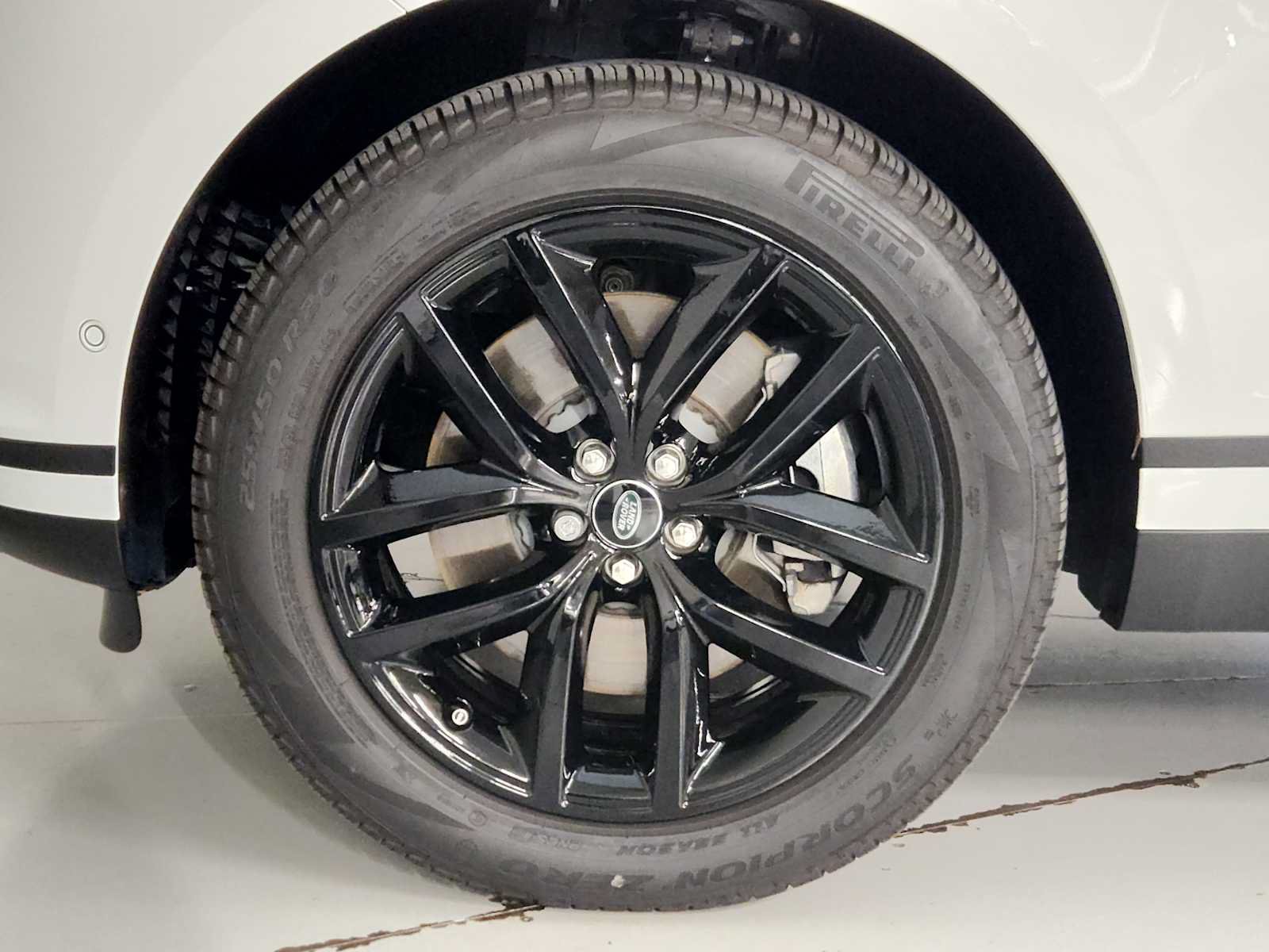 Used 2026 Land Rover Range Rover Velar S AWD/4WD image 8