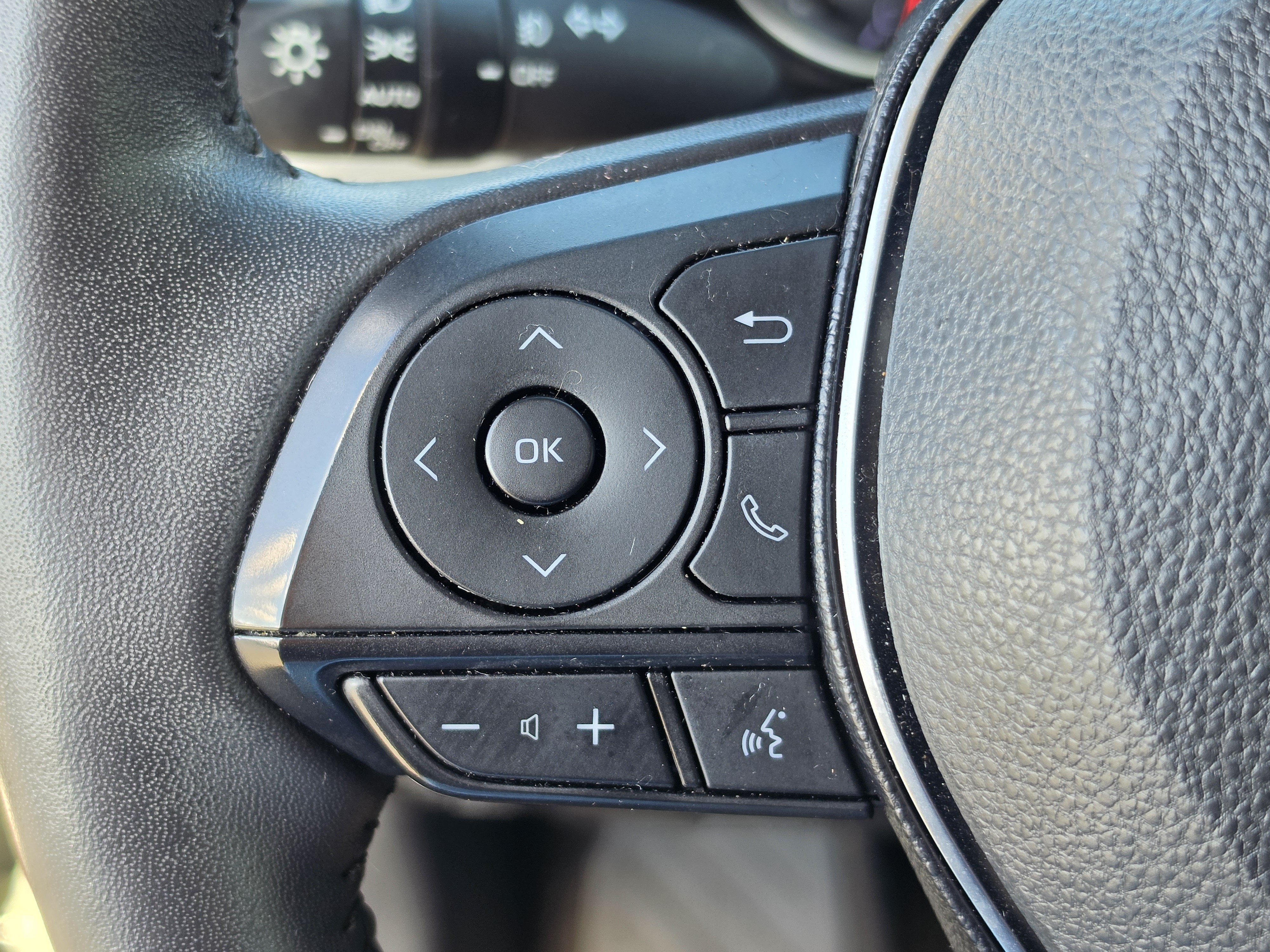 Used 2019 Toyota RAV4 XLE Premium w/ Advanced Technology Package FWD image 22