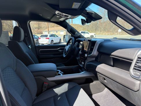 New 2026 RAM 1500 Big Horn AWD/4WD image 13