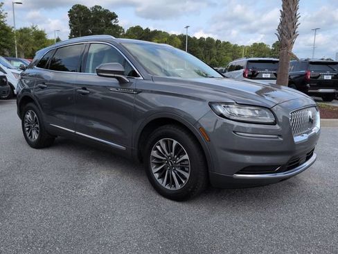 Used 2023 Lincoln Nautilus AWD w/ Premium Package image 2