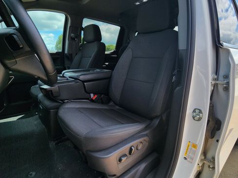 Used 2024 GMC Sierra 1500 SLE w/ Preferred Package AWD/4WD image 10