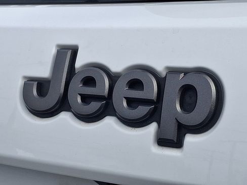 Used 2021 Jeep Grand Cherokee Limited w/ Quick Order Package 28K 80th image 30