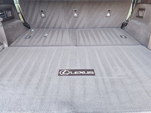 Used 2020 Lexus RX 350L Luxury image 35