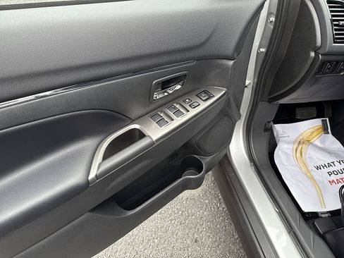 New 2025 Mitsubishi Outlander Sport SE image 12