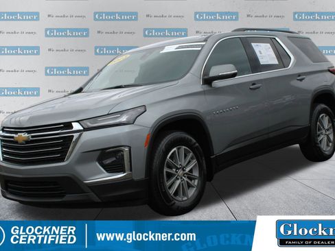 Used 2023 Chevrolet Traverse LT image 1