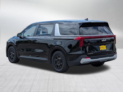 Certified 2026 Kia Carnival FWD image 5