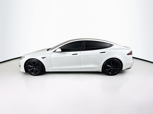 Used 2022 Tesla Model S image 14