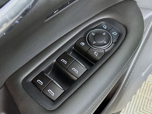 Used 2022 Cadillac XT6 Premium Luxury w/ Technology Package image 17