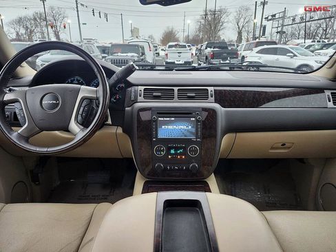 Used 2013 GMC Yukon XL Denali image 11