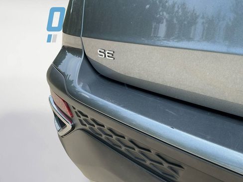 Used 2024 Volkswagen Taos SE FWD image 23