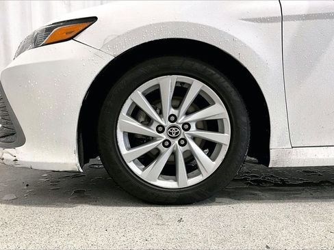 Used 2023 Toyota Camry LE FWD image 4