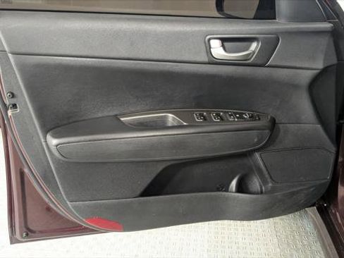 Used 2019 Kia Optima LX image 13