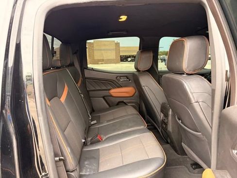 Used 2024 GMC Canyon AT4 w/ LPO, Skid Plate Package AWD/4WD image 17