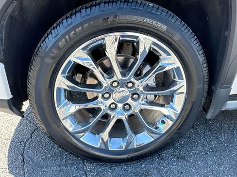 Used 2023 GMC Sierra 1500 Denali AWD/4WD image 12