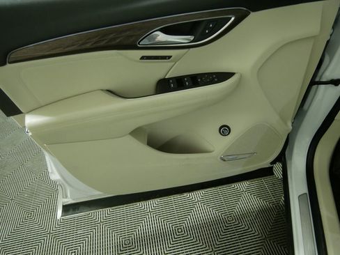 Used 2023 Buick Envision Avenir image 15