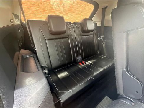 Used 2022 Volkswagen Tiguan SE image 37