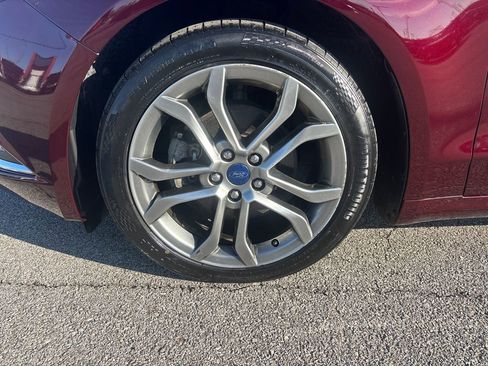 Used 2017 Ford Fusion SE w/ Equipment Group 201A image 32