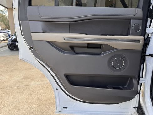 Used 2019 Ford Expedition XLT w/ Equipment Group 202A image 19