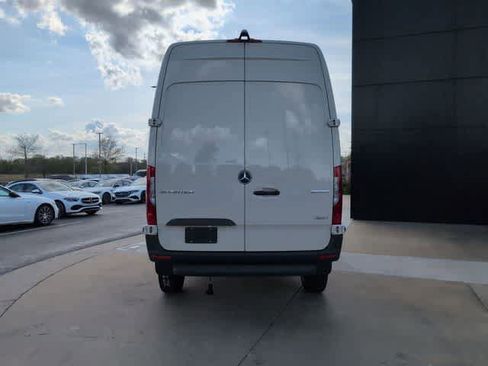 New 2026 Mercedes-Benz Sprinter 2500 image 5