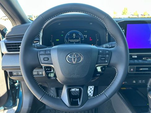 New 2026 Toyota Camry SE FWD image 11