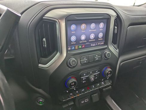 Used 2021 Chevrolet Silverado 1500 LT Trail Boss w/ Convenience Package II image 11