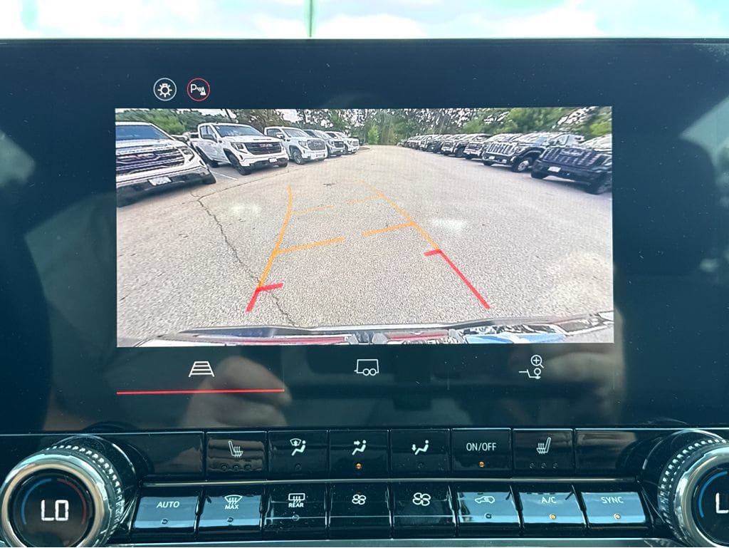 New 2026 GMC Canyon AT4 AWD/4WD image 14