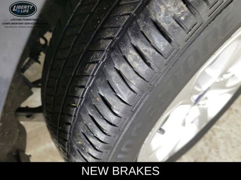 Certified 2022 Ford EcoSport SE image 11