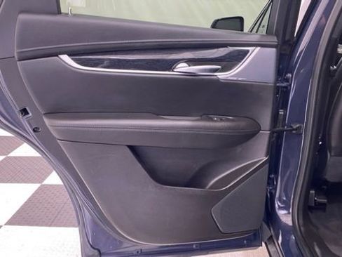 Used 2025 Cadillac XT5 Premium Luxury image 20