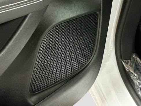 New 2026 Chrysler Pacifica Select image 18