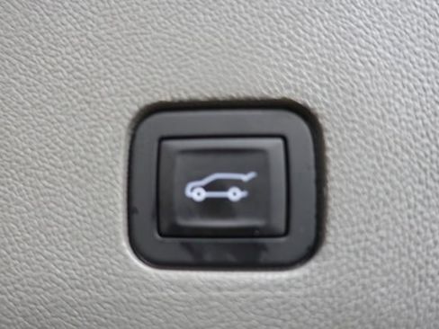 New 2025 Cadillac XT6 Premium Luxury image 23