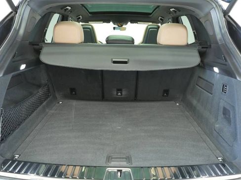 Certified 2025 Porsche Cayenne S AWD/4WD image 27