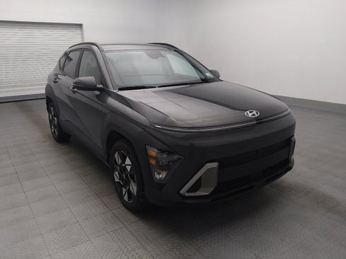 Used 2025 Hyundai Kona SEL FWD image 13