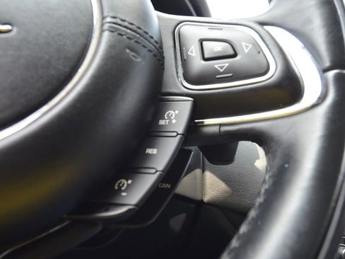 Used 2016 Jaguar XJ R-Sport image 33