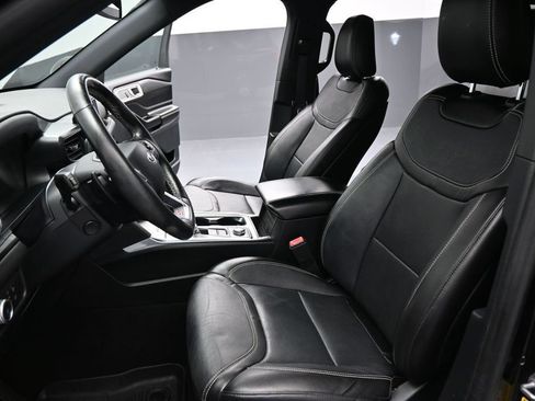 Certified 2020 Ford Explorer ST AWD/4WD image 10
