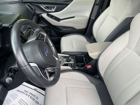 Used 2019 Subaru Forester Premium AWD/4WD image 21
