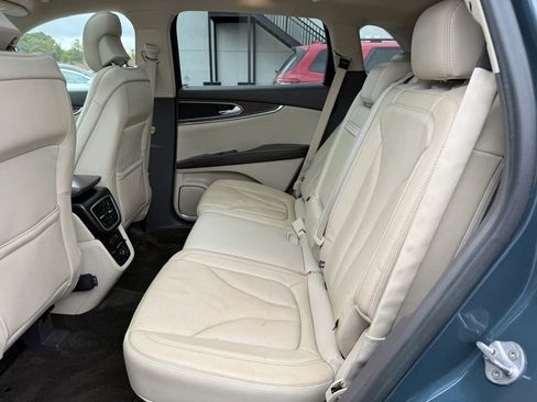 Used 2016 Lincoln MKX Reserve w/ Technology Package FWD image 20