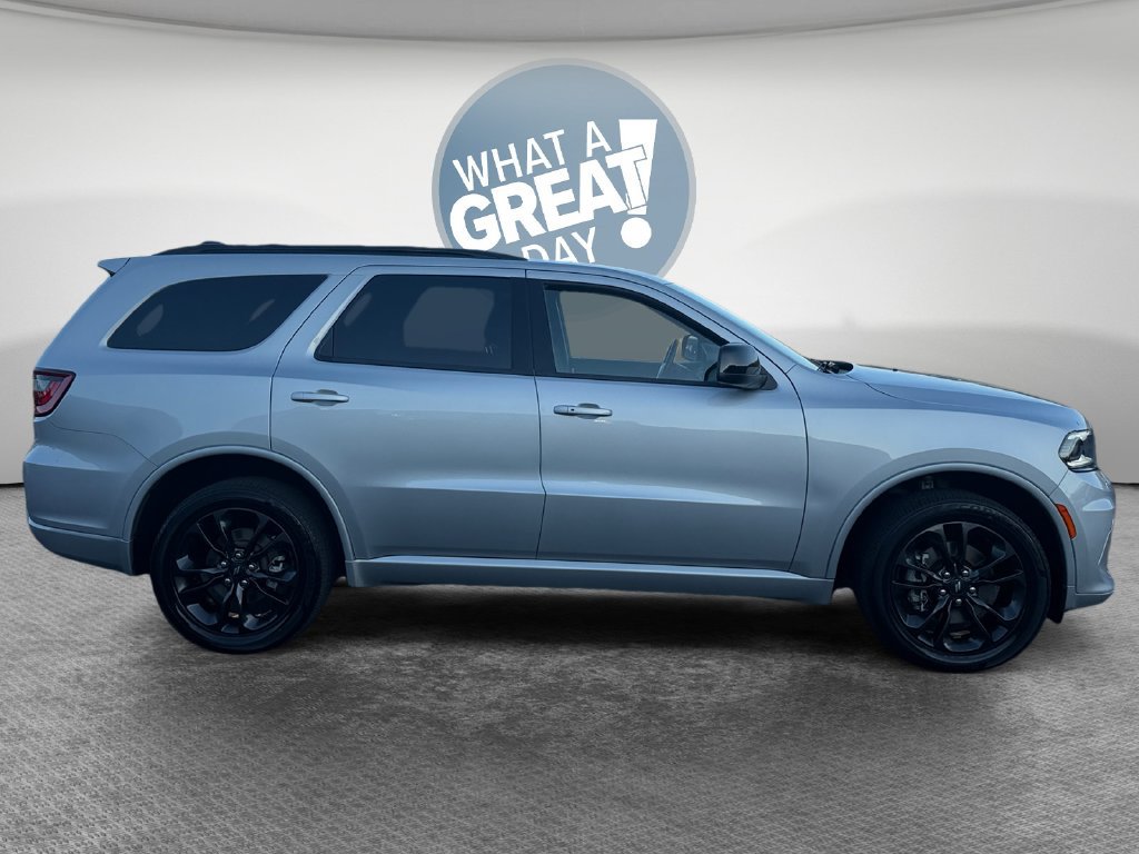Used 2024 Dodge Durango SXT w/ SXT Blacktop Group AWD/4WD image 2