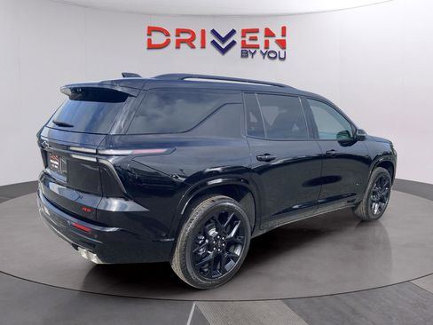 New 2026 Chevrolet Traverse RS w/ LPO, Floor Liner Package image 5
