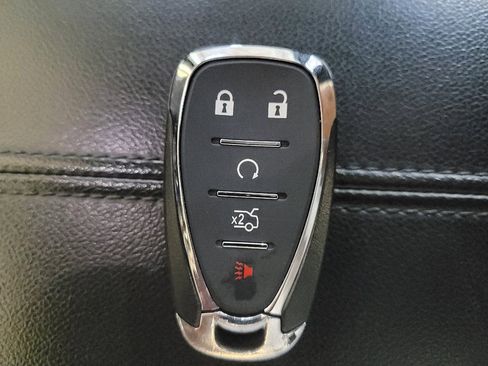 Used 2020 Chevrolet Malibu LT FWD image 32