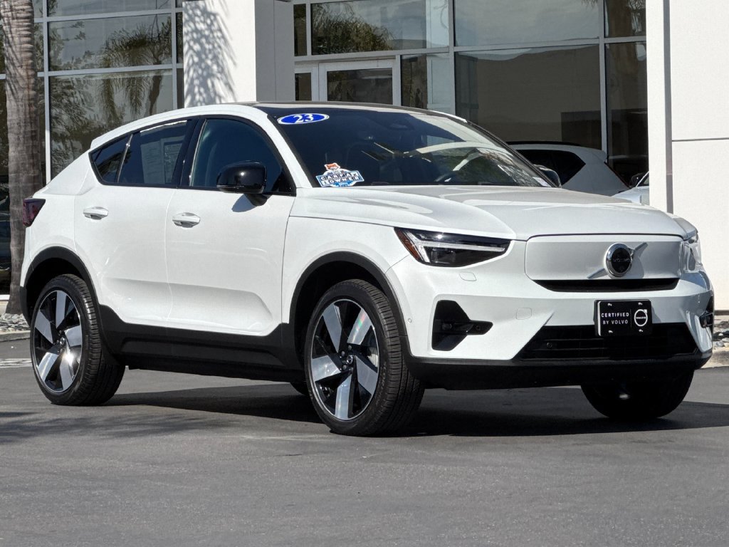 Certified 2023 Volvo C40 P8 Recharge Ultimate w/ Protection Package Premier AWD/4WD image 7