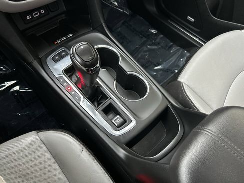 Used 2019 Chevrolet Equinox Premier image 23