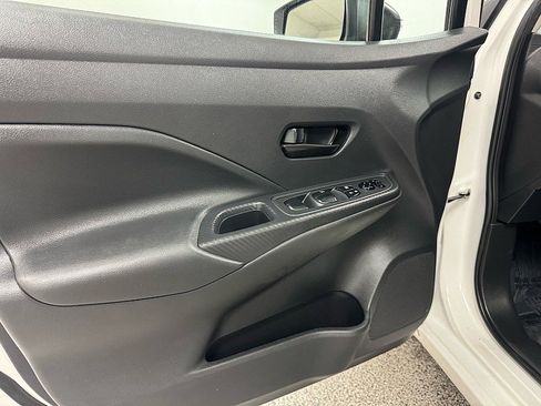 Used 2020 Nissan Versa S image 9