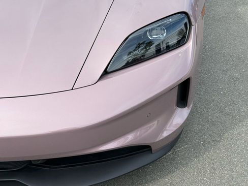 Used 2025 Porsche Taycan image 11