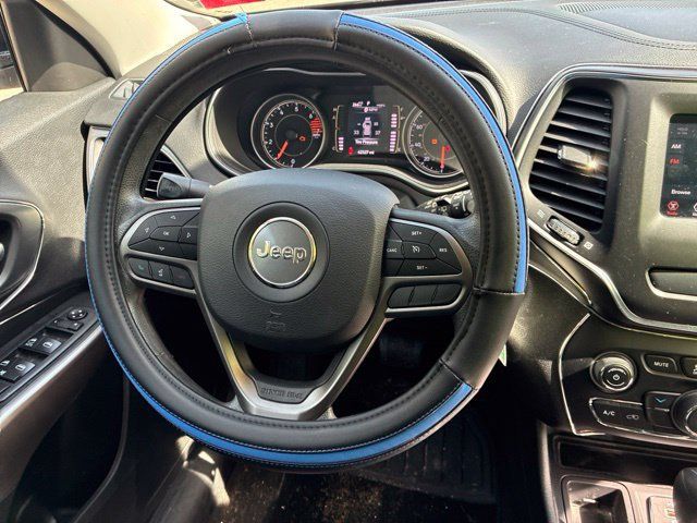 Used 2020 Jeep Cherokee Latitude FWD image 10