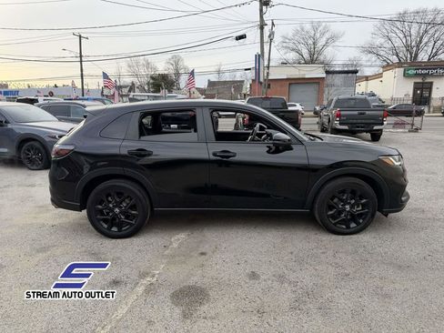 Used 2024 Honda HR-V Sport image 9