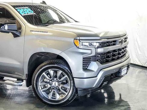 Used 2025 Chevrolet Silverado 1500 RST w/ Convenience Package II AWD/4WD image 3