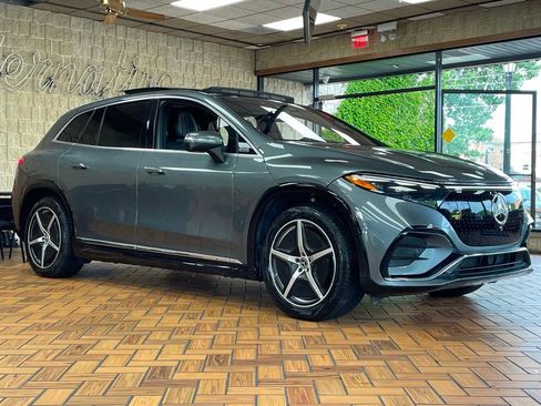 Used 2023 Mercedes-Benz EQS 580 4MATIC SUV image 8