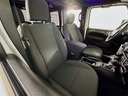 Used 2025 Jeep Wrangler Sport S image 23